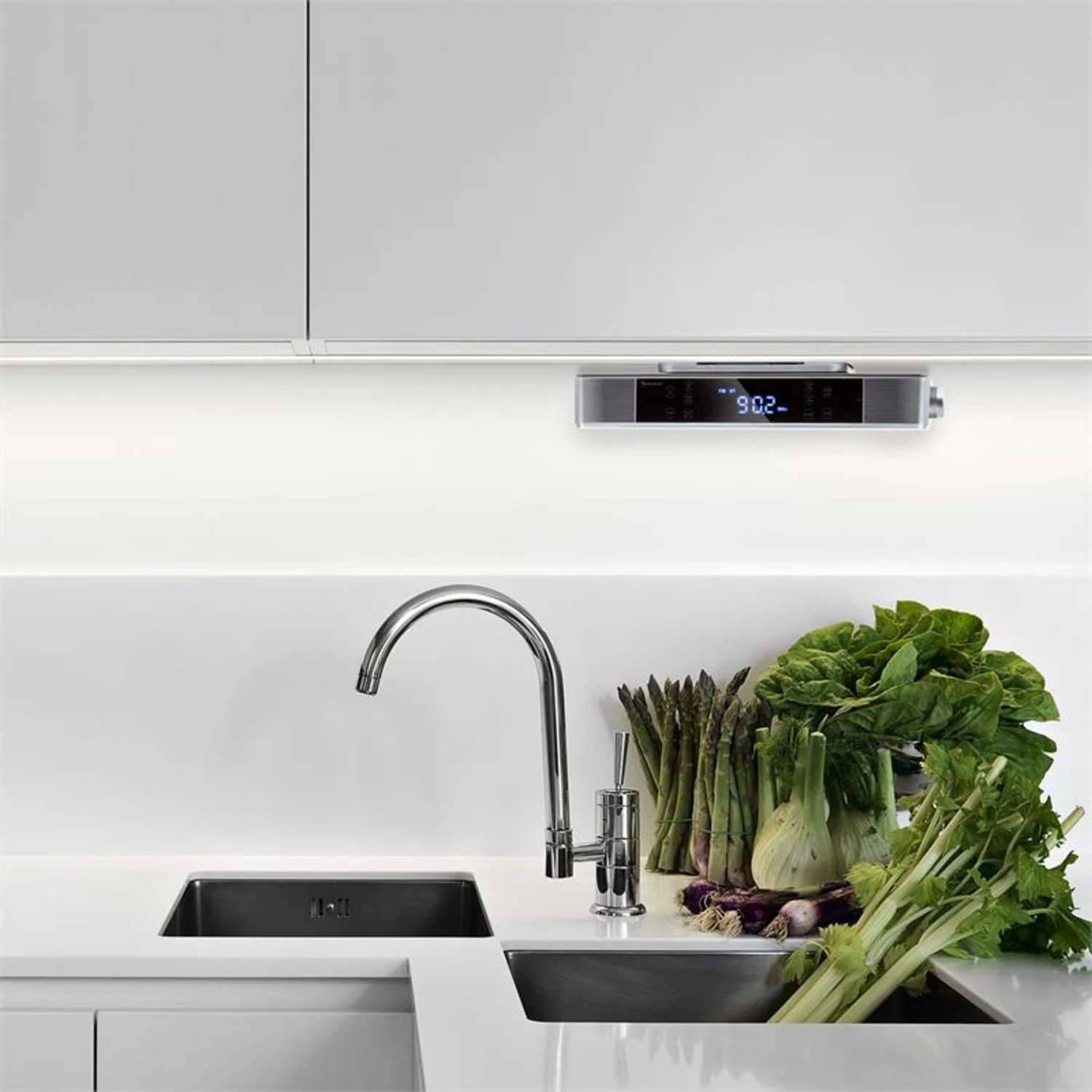 KR-140 Bluetooth Küchenradio Freisprechfunktion UKW LED-Leuchte Silber 2 KR-140 Bluetooth Küchenradio Freisprechfunktion UKW LED-Leuchte Silber – Bild 2