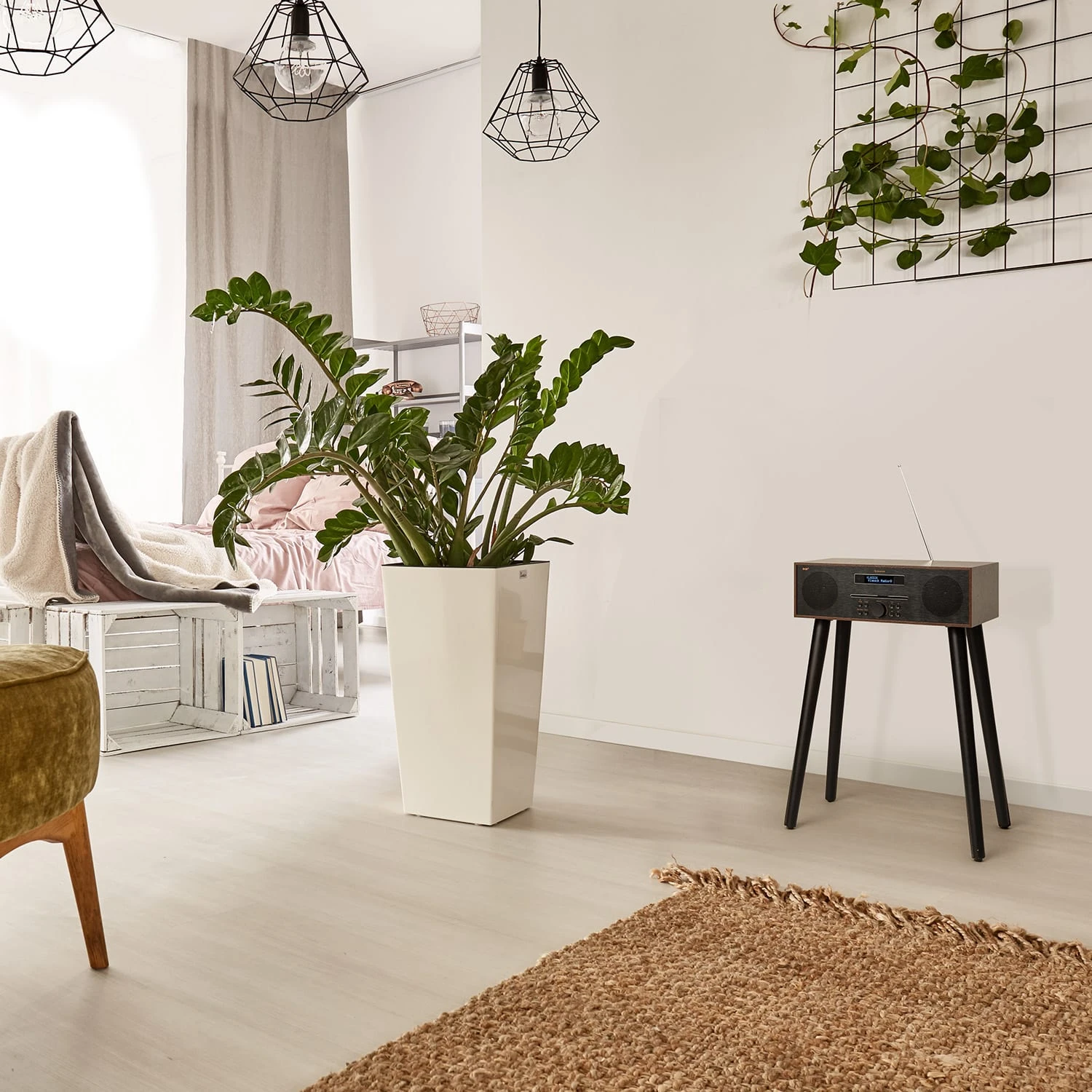 Silver Star CD-DAB 2x10W Max. Slot-In CD-Player DAB+ BT Alu 2 Silver Star CD-DAB 2x10W Max. Slot-In CD-Player DAB+ BT Alu – Bild 2